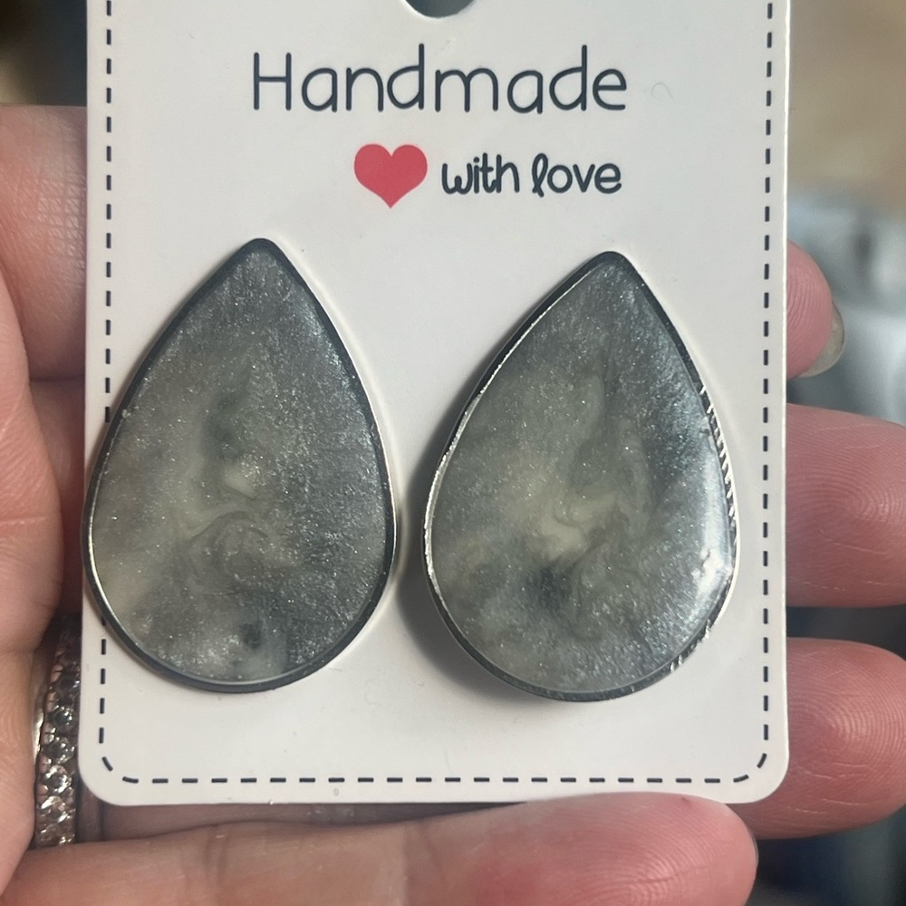 Handmade Gray/Sliver/Cream Teardrop Earrings